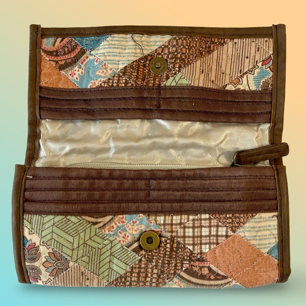 Donna Sharp Cotton Quilted Patchwork Snap Close 8… - image 3